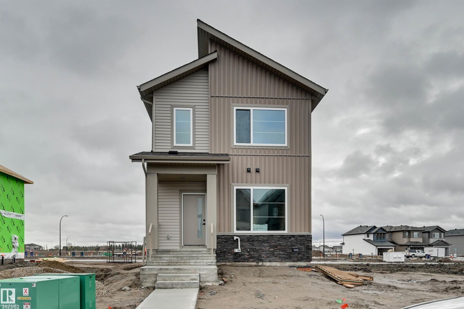 Property Photo:  77 Juniper Wynd  AB T8L 3S4 