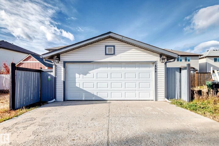 Property Photo:  539 Songhurst Way  AB T9E 4G8 