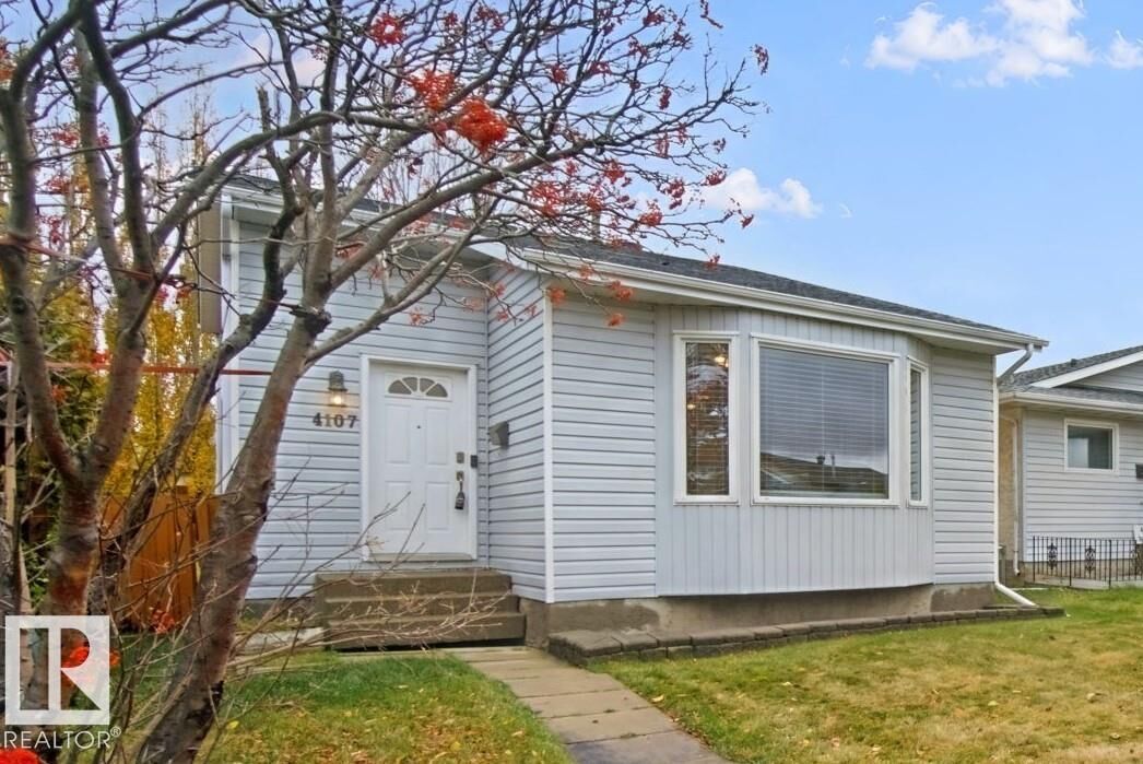 Property Photo:  4107 36 Street NW  AB T6L 5Y5 