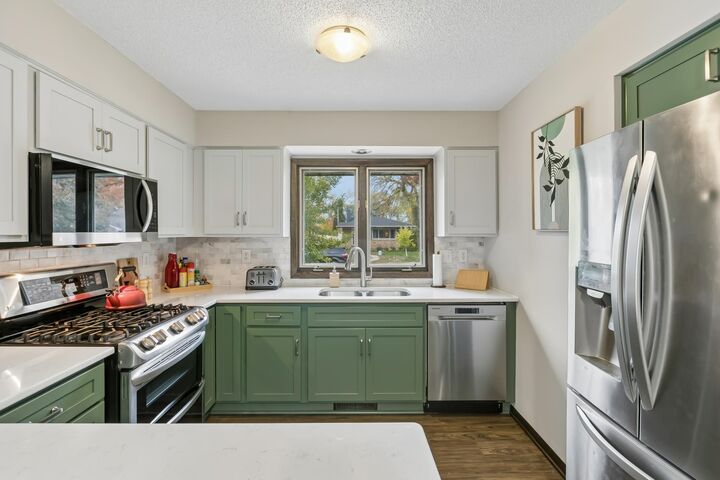 Property Photo: 3918 Abbott Avenue N MN 55422
