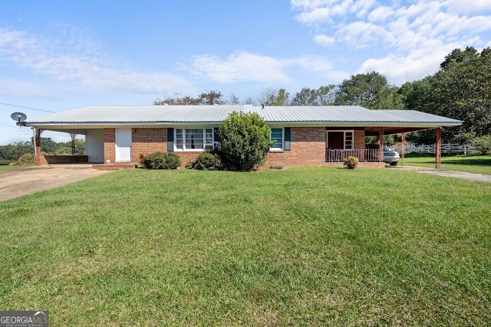 Property Photo:  20679 Main Street  AL 36273 