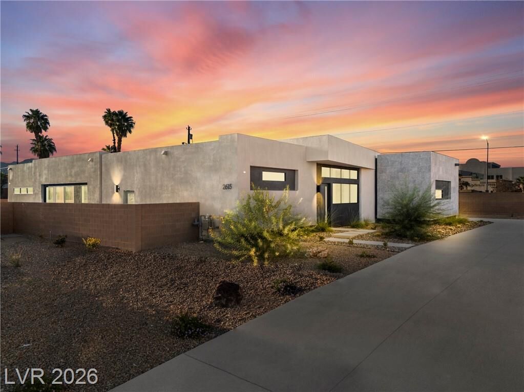 Property Photo:  2615 Juniper Branch Street  NV 89117 