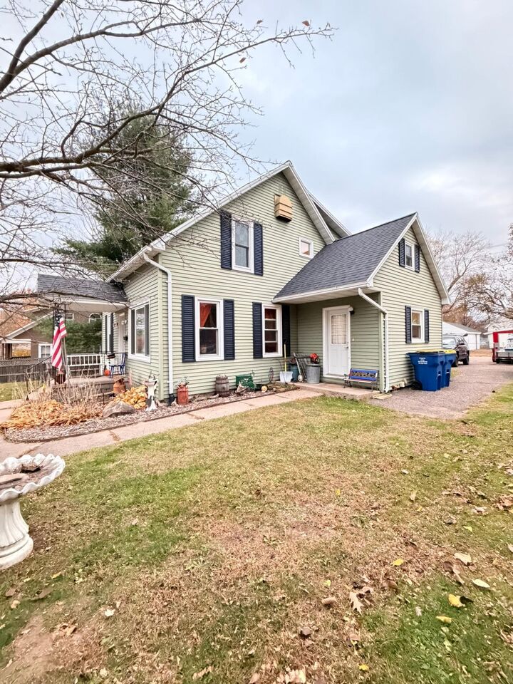 Property Photo:  505 N Scott St  WI 54452 