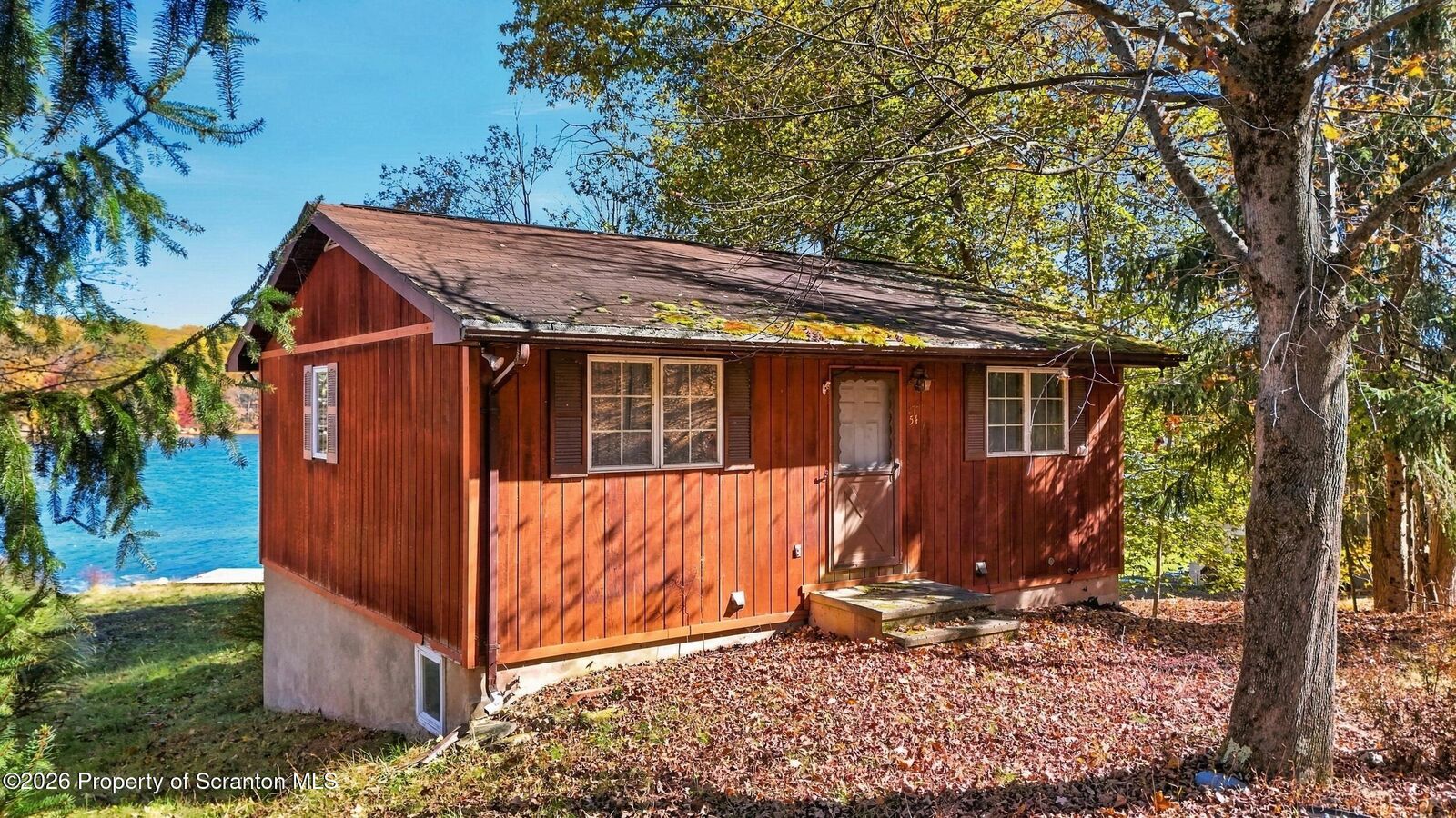 Property Photo:  277 W Shore Drive  PA 18438 