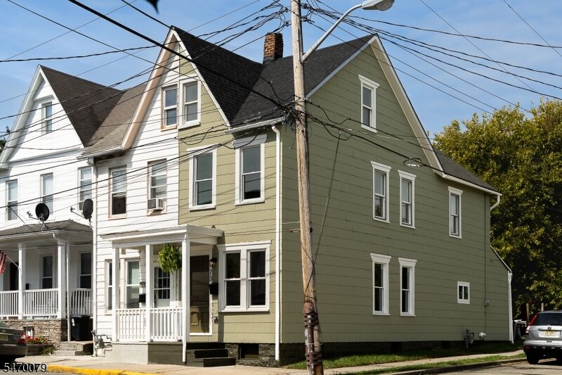 Property Photo:  73 Colby Pl  NJ 08865 