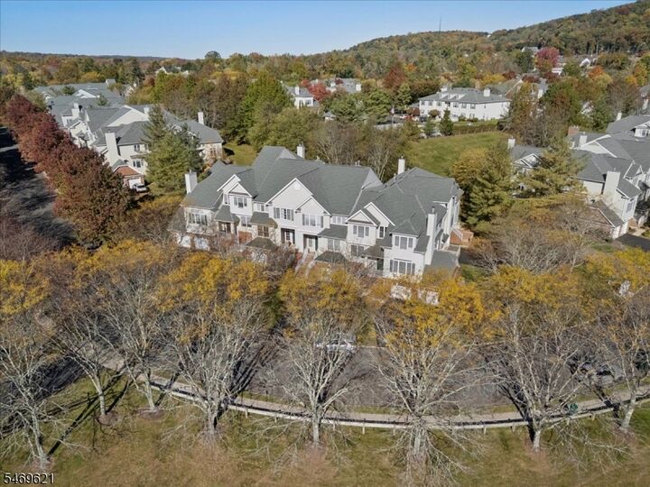 Property Photo:  31 Loft Dr  NJ 08836 