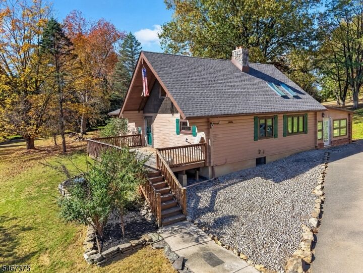 Property Photo: 2 Lois Ln NJ 08827