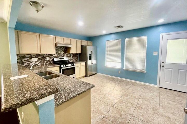 Property Photo: 8010 Arrowhead Lane TX 77075