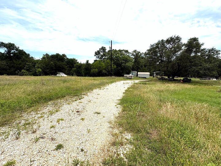 Property Photo:  1669 Beaver Creek Circle  TX 77836 
