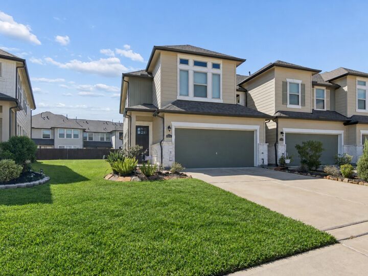 Property Photo:  5516 Clarendon Hills Court  TX 77505 