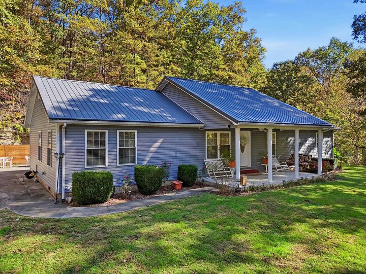 Property Photo:  799 Wolfpen Hollow  KY 41144 