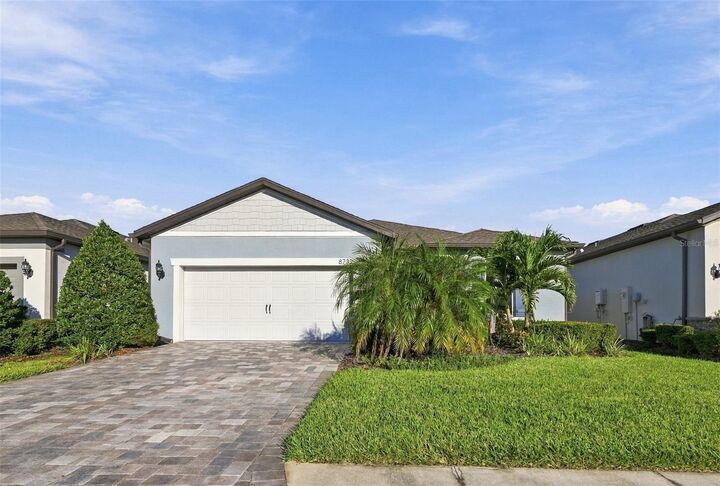 Property Photo: 8732 Ocean Tides Cove FL 34219