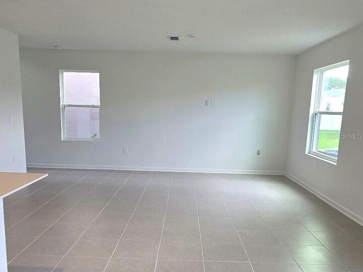 Property Photo:  2501 Hallow Garden Road  FL 32726 