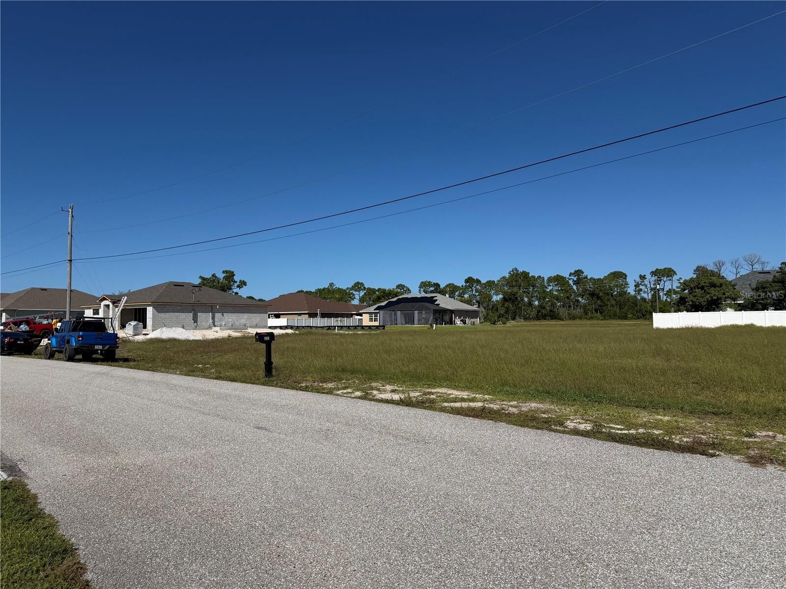 Property Photo: 29 NW 33rd Terrace 40 FL 33993