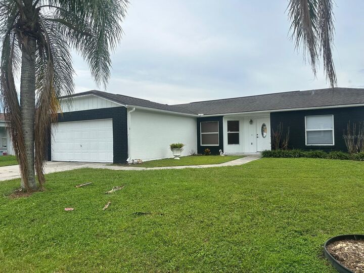 Property Photo:  608 Yak Court  FL 34759 