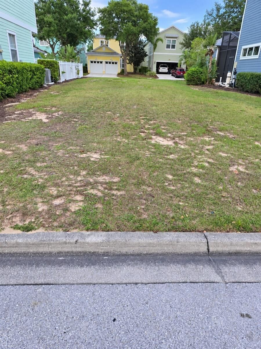 Property Photo:  1553 Fairview Circle  FL 34747 