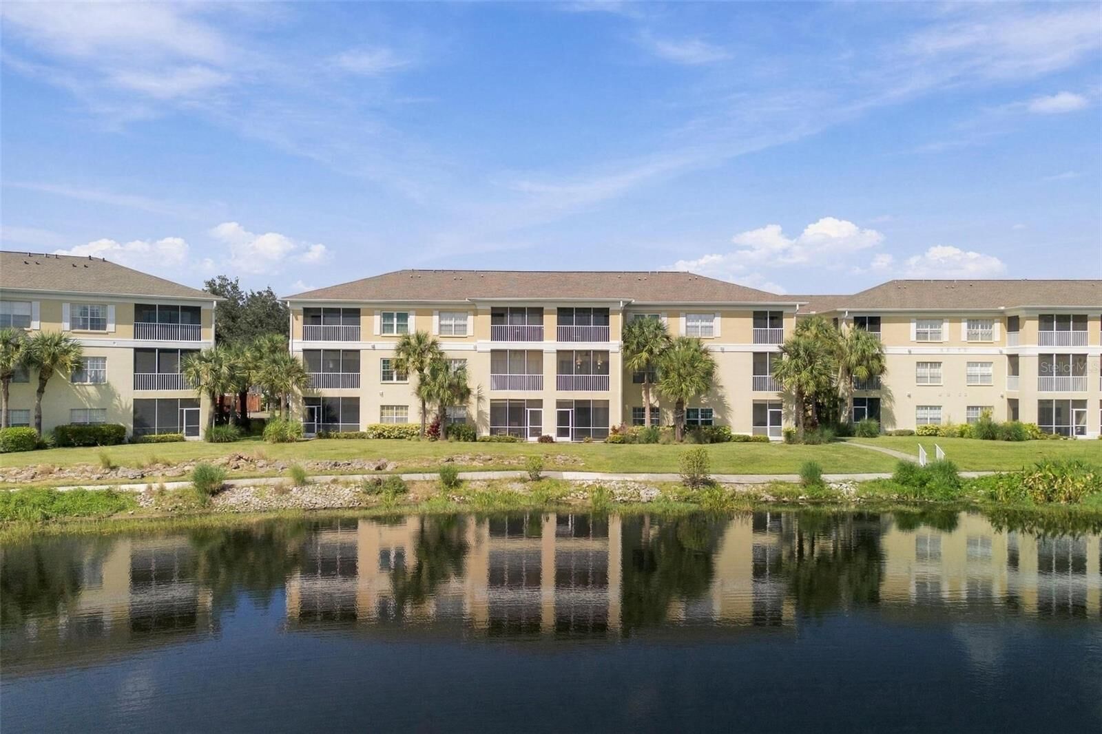 Property Photo:  19345 Water Oak Drive 106  FL 33948 