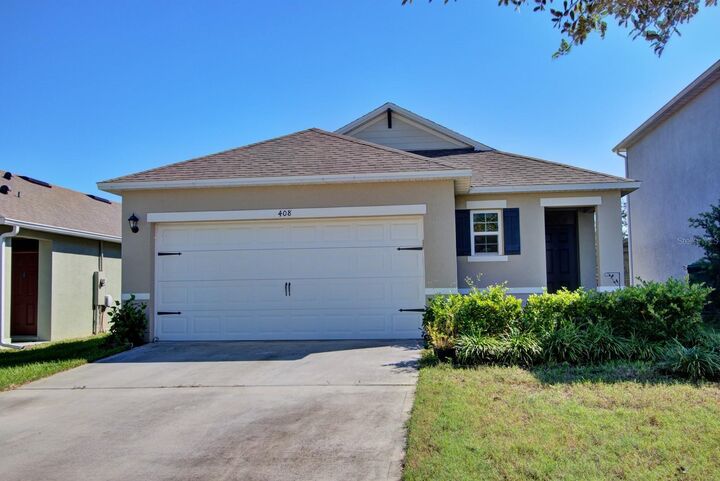 Property Photo: 408 Lady Bella Place FL 32724