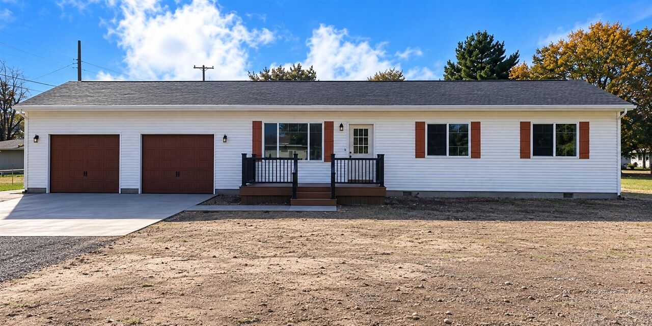 Property Photo:  4668 McNichol Avenue  MI 48750-1512 