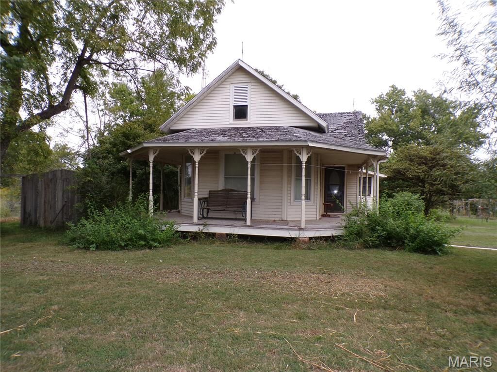 Property Photo:  5237 Beaucoup Road  IL 62907 