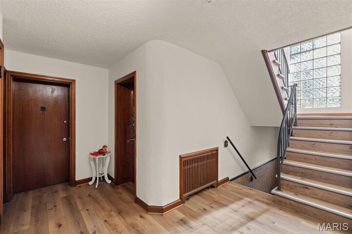 Property Photo: 1265 Moorlands Drive MO 63117