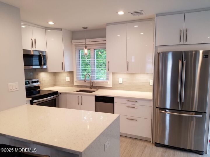 Property Photo:  87 Poplar Avenue  NJ 07723 