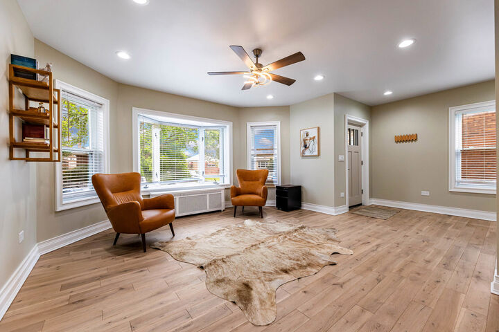 Property Photo:  6017 S Monitor Avenue  IL 60638 