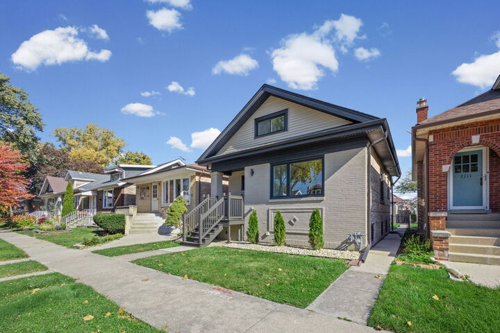Property Photo: 2709 Wesley Avenue IL 60402