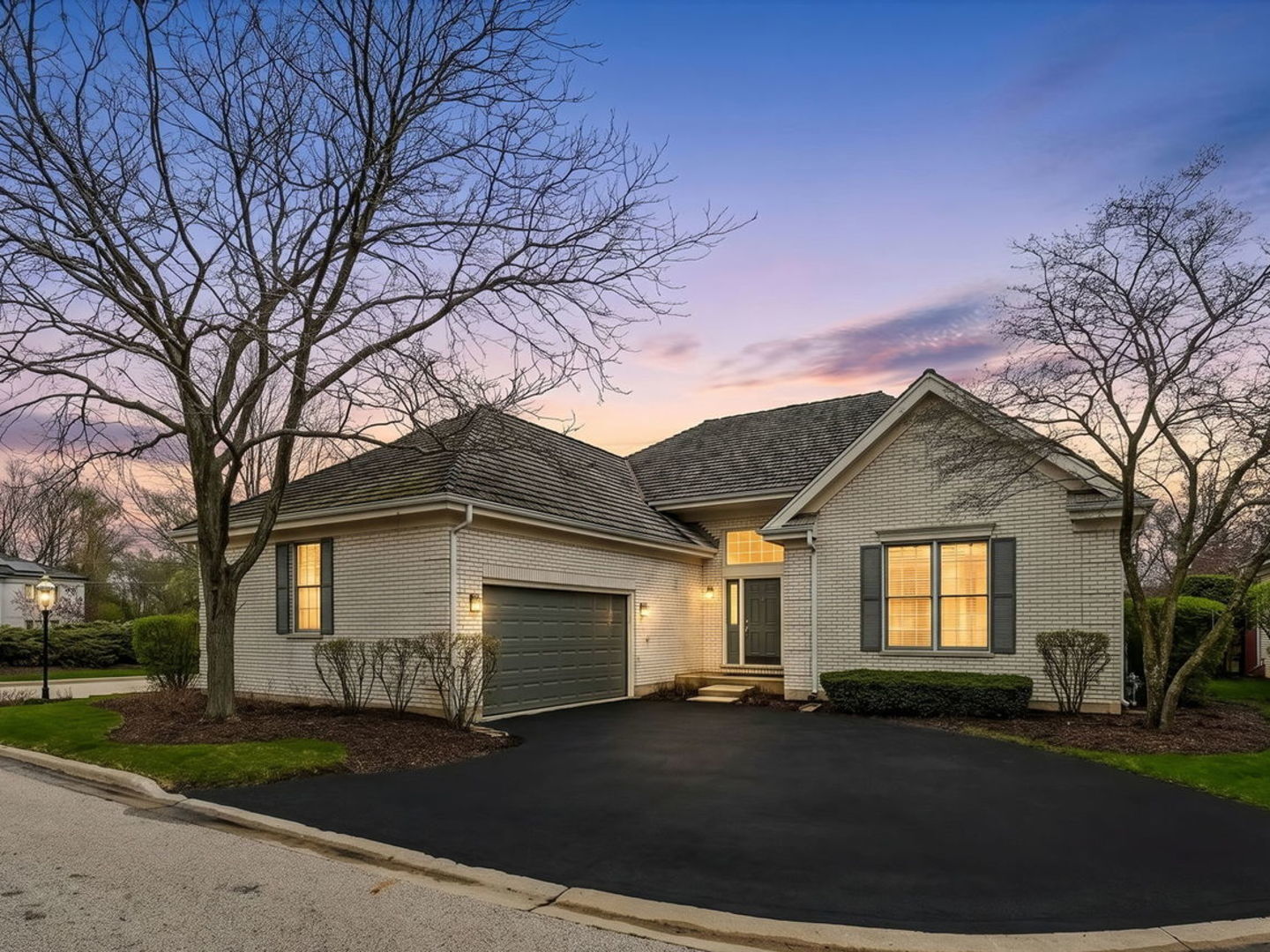 Property Photo:  5 Middlesex Court  IL 60069 