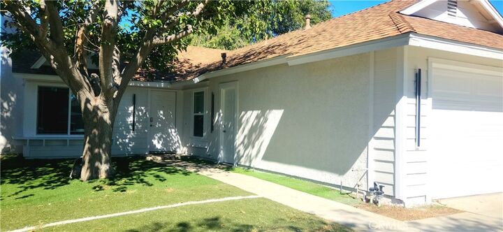 Property Photo:  544 Prairie Way  CA 92571 