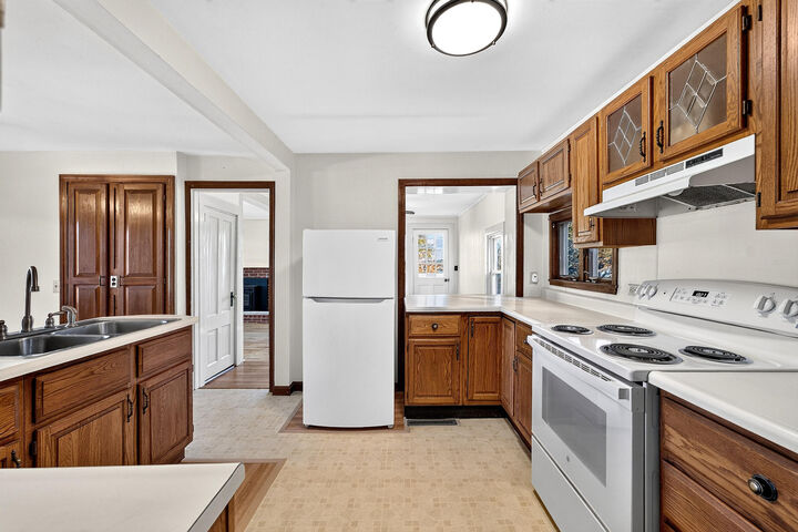 Property Photo: 198 Ferry Road ME 04330