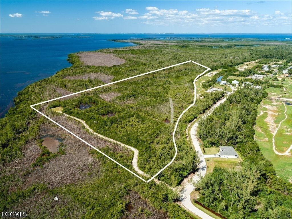 Property Photo:  Caloosa Drive  FL 33922 