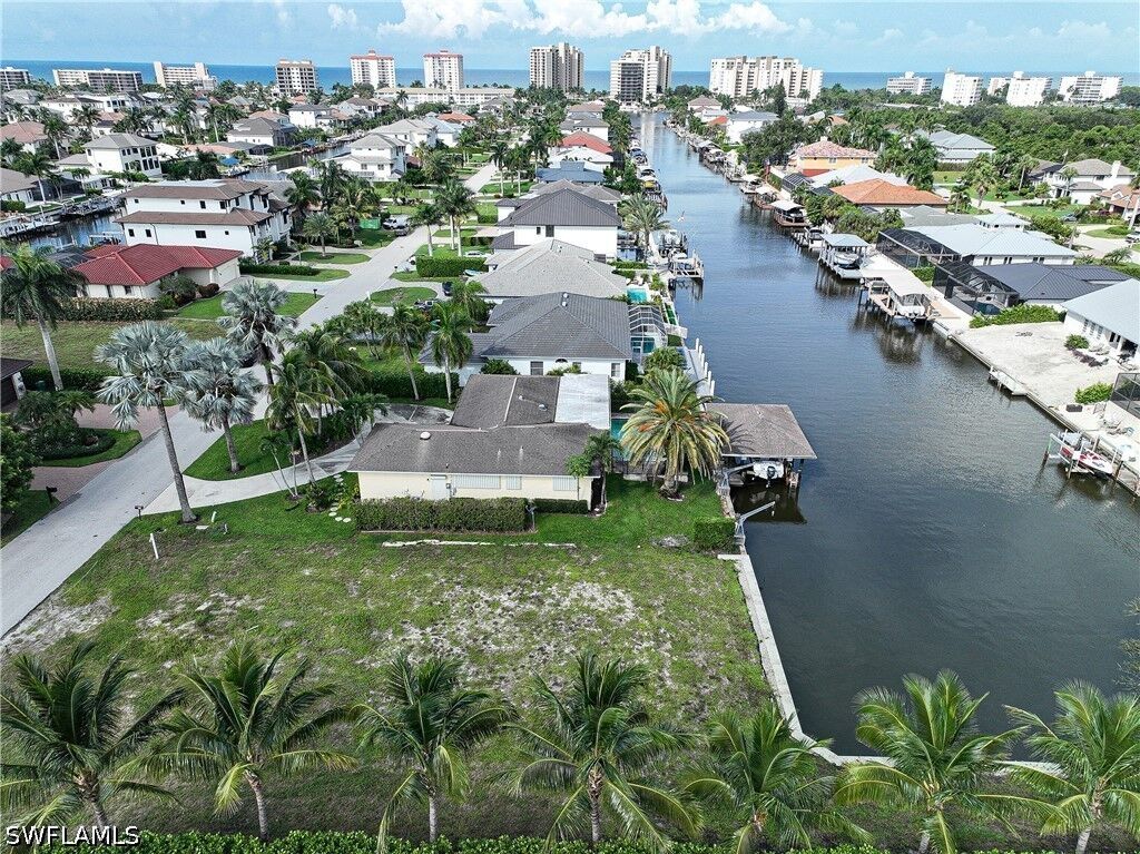 Property Photo:  489 Heron Avenue  FL 34108 