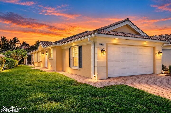 Property Photo:  5821 Drummond Way  FL 34119 