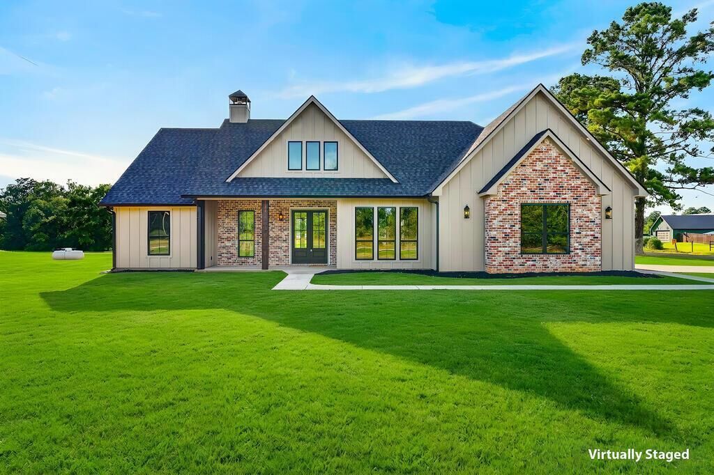 Property Photo:  121 Welch Hill Top Rd  TX 75901 