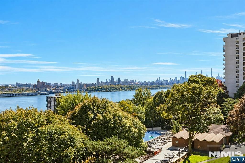 Property Photo:  5 Horizon Road #505  NJ 07024 