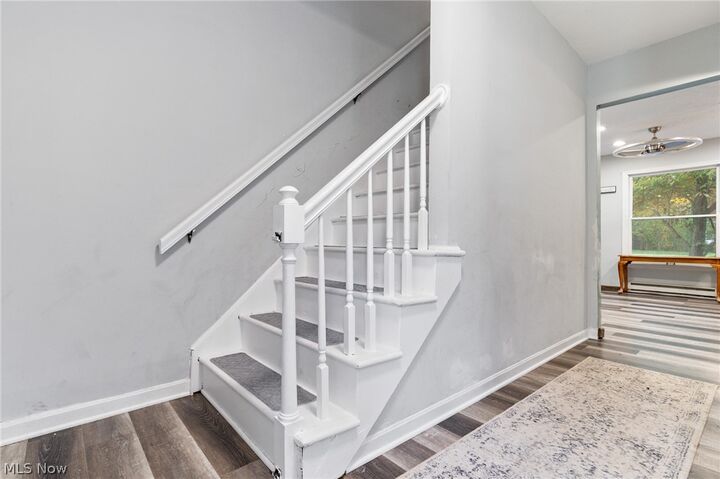 Property Photo: 1917 Thorpe Circle OH 44212