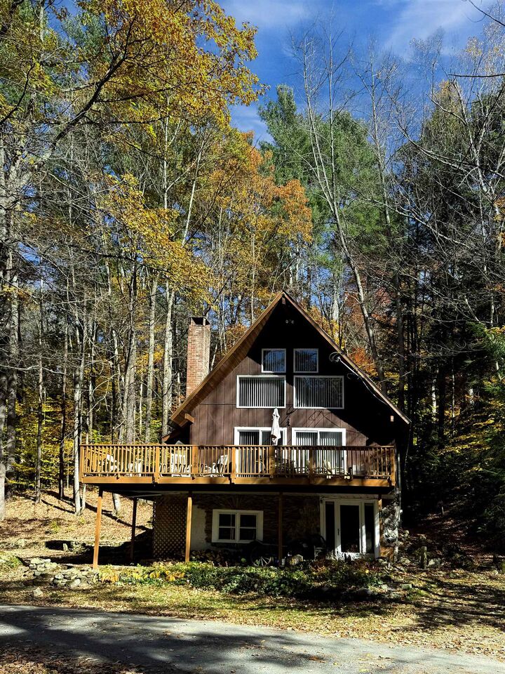 Property Photo:  27 Paul's Way  VT 05149 