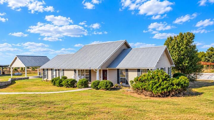 Property Photo: 26034 Indian Meridian Road OK 73098