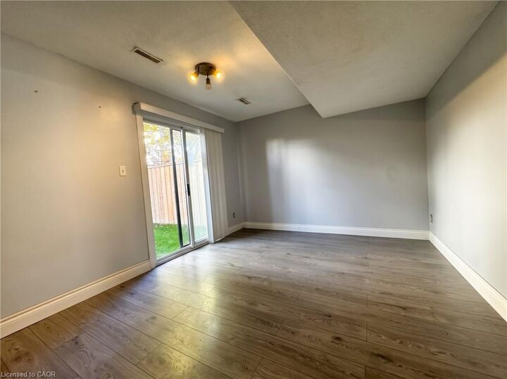 Property Photo:  7340 Copenhagen Road 34  ON L5N 2S5 