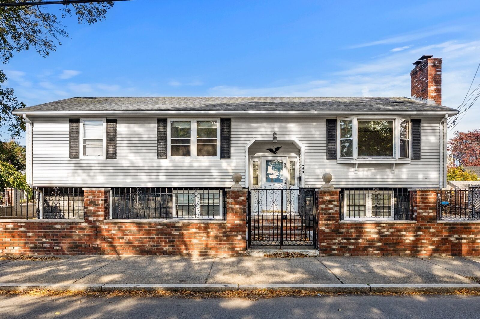 Property Photo:  35 Ford Street  MA 01904 