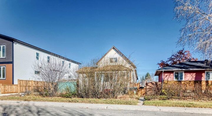 Property Photo: 2232 42 Street SE AB T2B 1G5