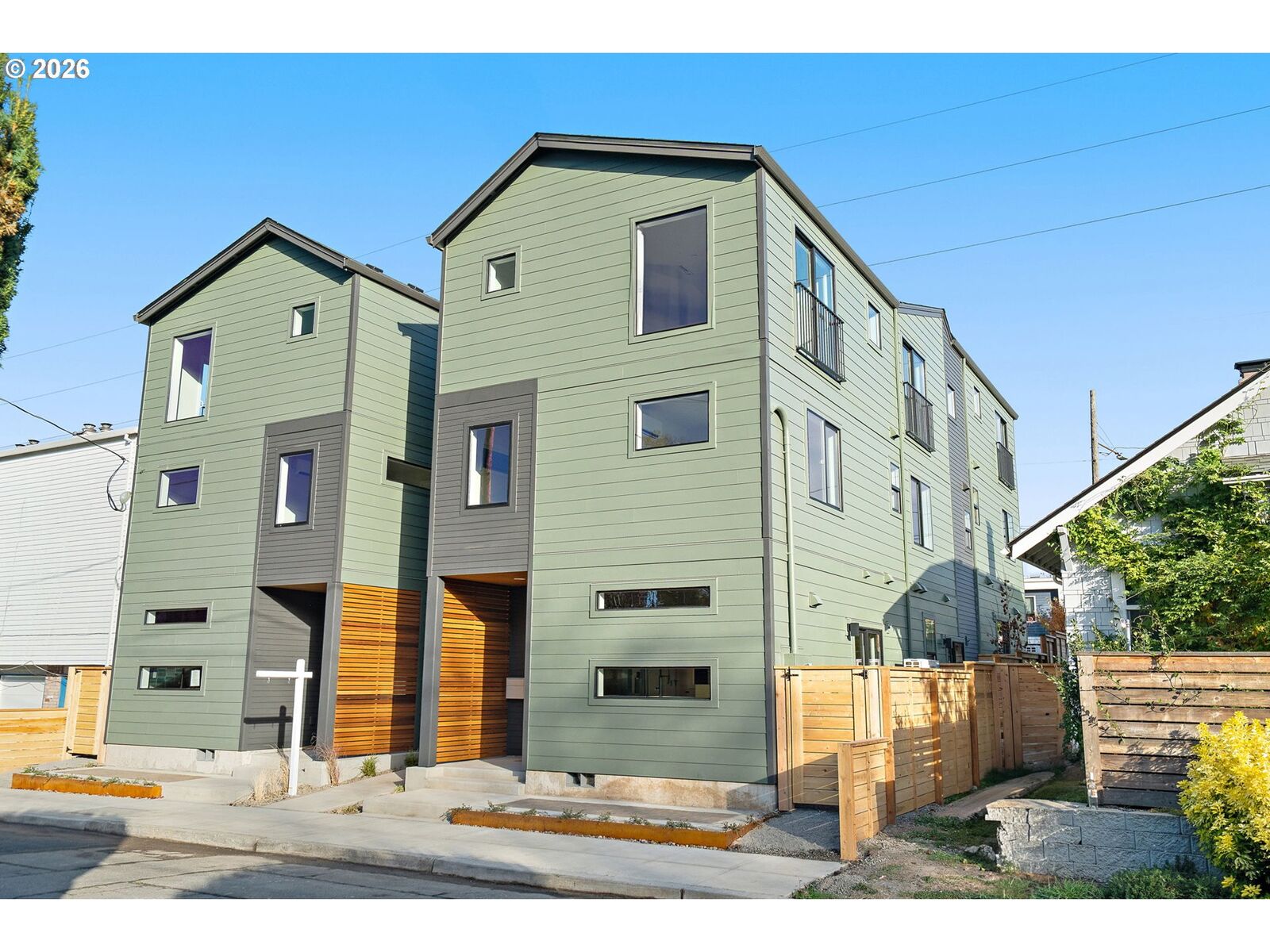 Property Photo: 5131 SE Ankeny St OR 97215
