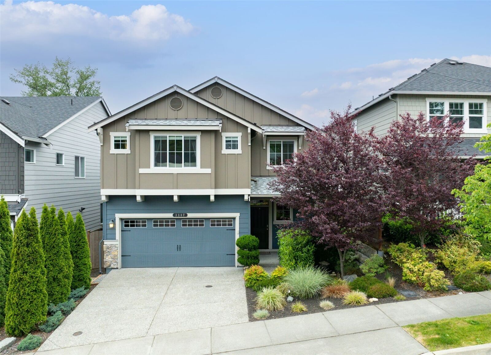 Property Photo: 3302 104th Avenue NE WA 98258
