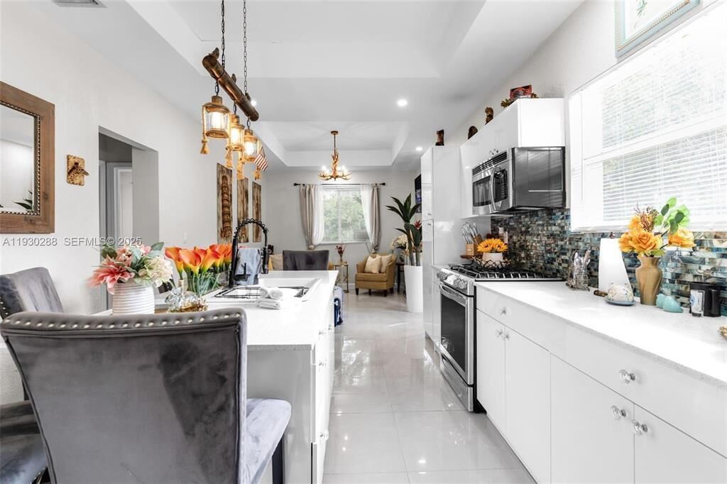 Property Photo: 16020 SW 208th Avenue 101 FL 33187