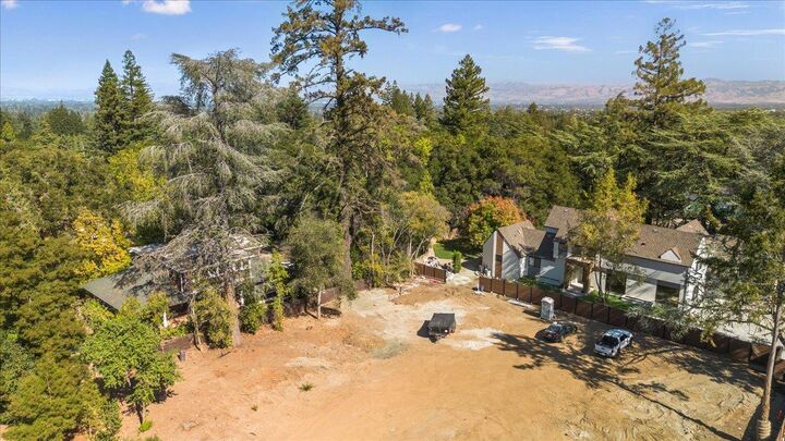 Property Photo:  15550 Glen Una Drive  CA 95030 