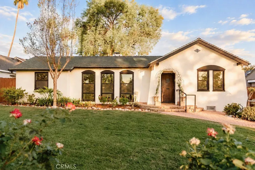 Property Photo: 1080 S Los Robles CA 91106