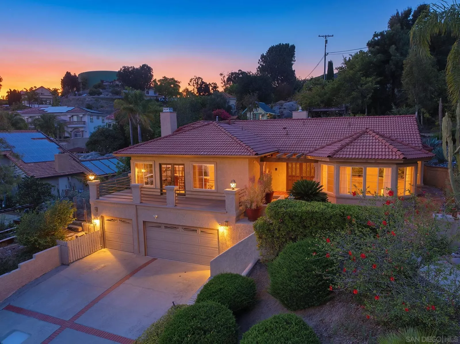 Property Photo: 1653 Vista Vereda CA 92019