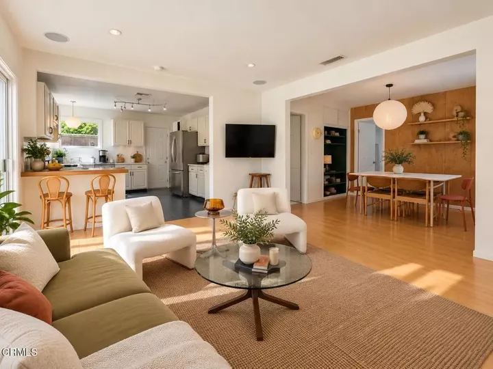 Property Photo:  815 N Avenue 67  CA 90042 