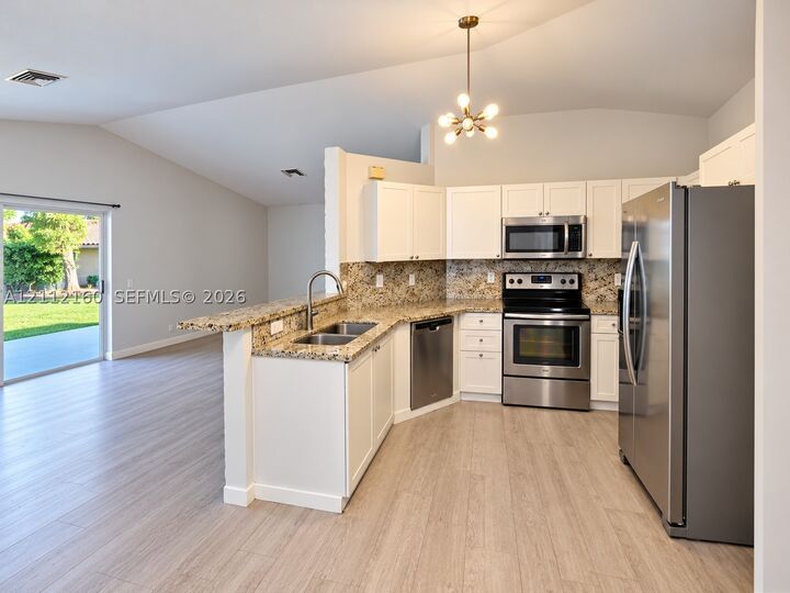 Property Photo:  1867 Andromeda Ln  FL 33327 